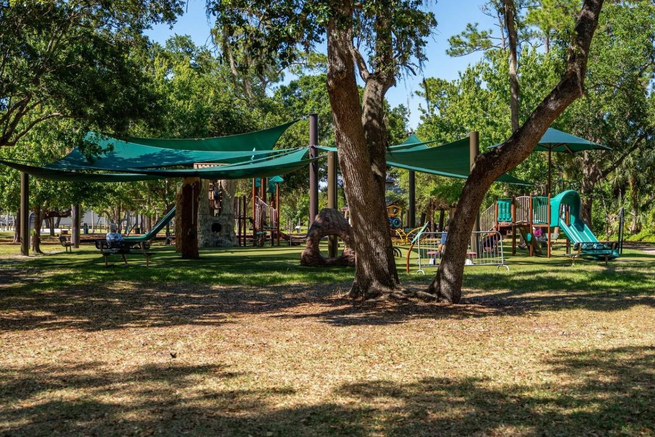 1658 Douglas Avenue , Dunedin, FL 34698 Photo