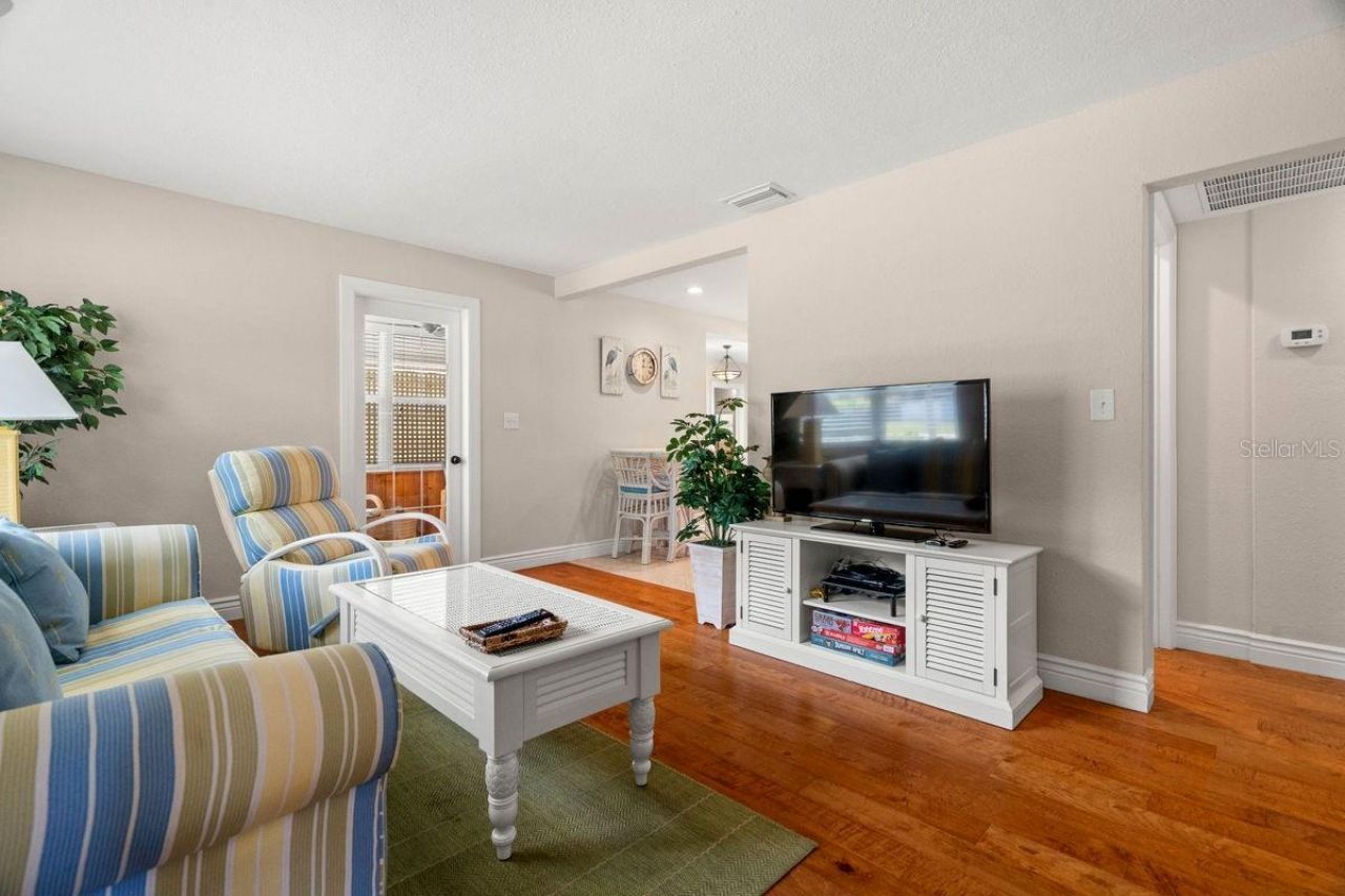 1658 Douglas Avenue , Dunedin, FL 34698 Photo