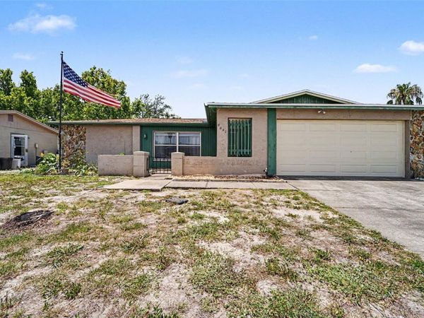 8040 SAYBROOK DRIVE , PORT RICHEY, FL 34668