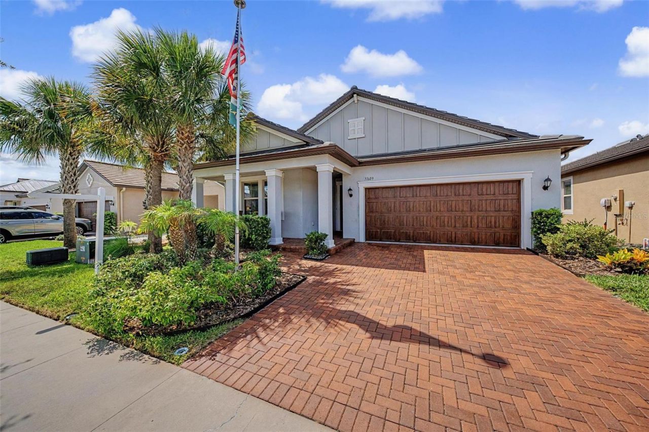 31609 Cannon Rush Drive, San Antonio, FL 33576 Photo