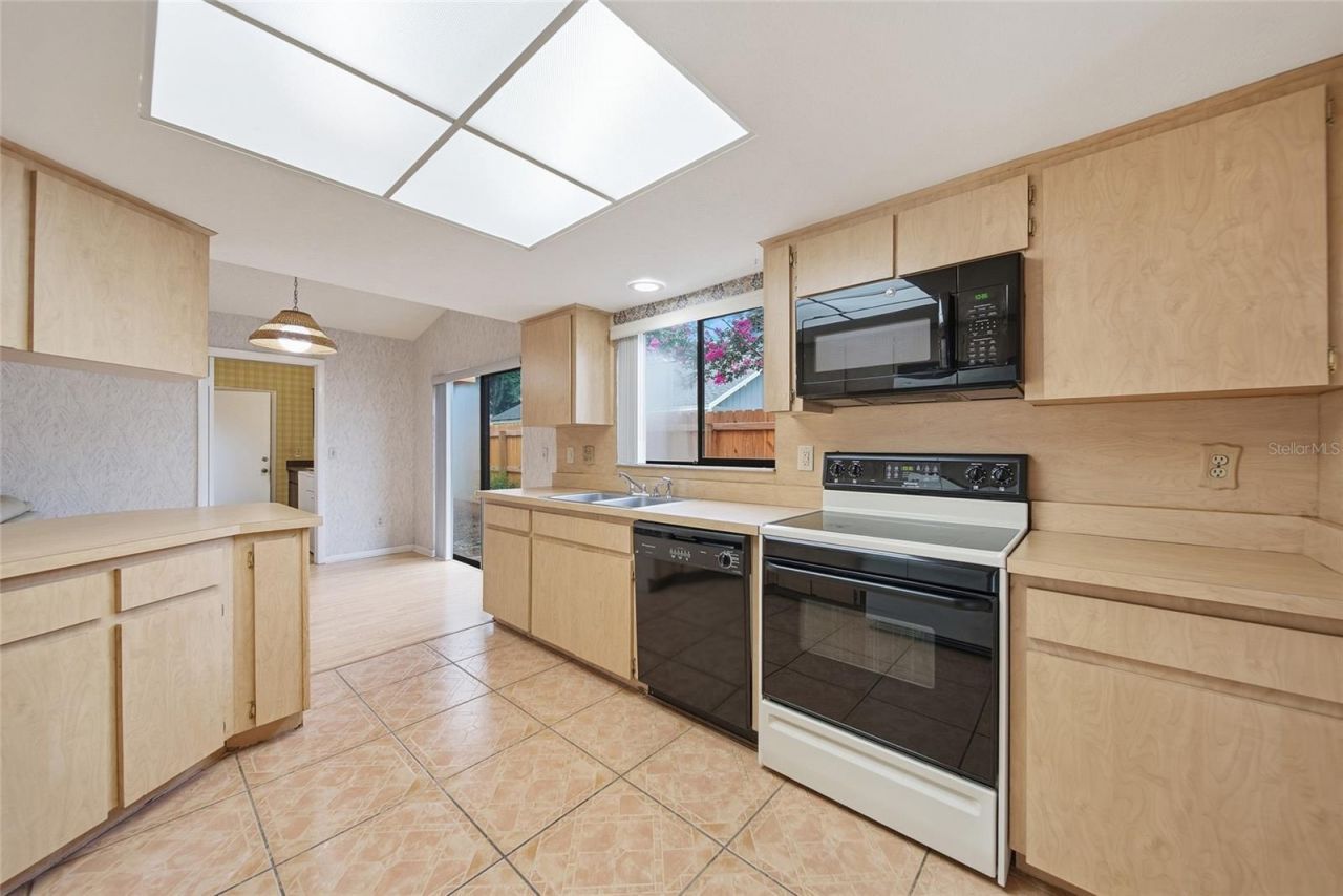 12008 Nicklaus Circle, Tampa, FL 33624 Photo