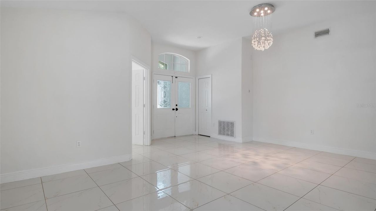 10536 Salisbury Street , Riverview, FL 33569 Photo