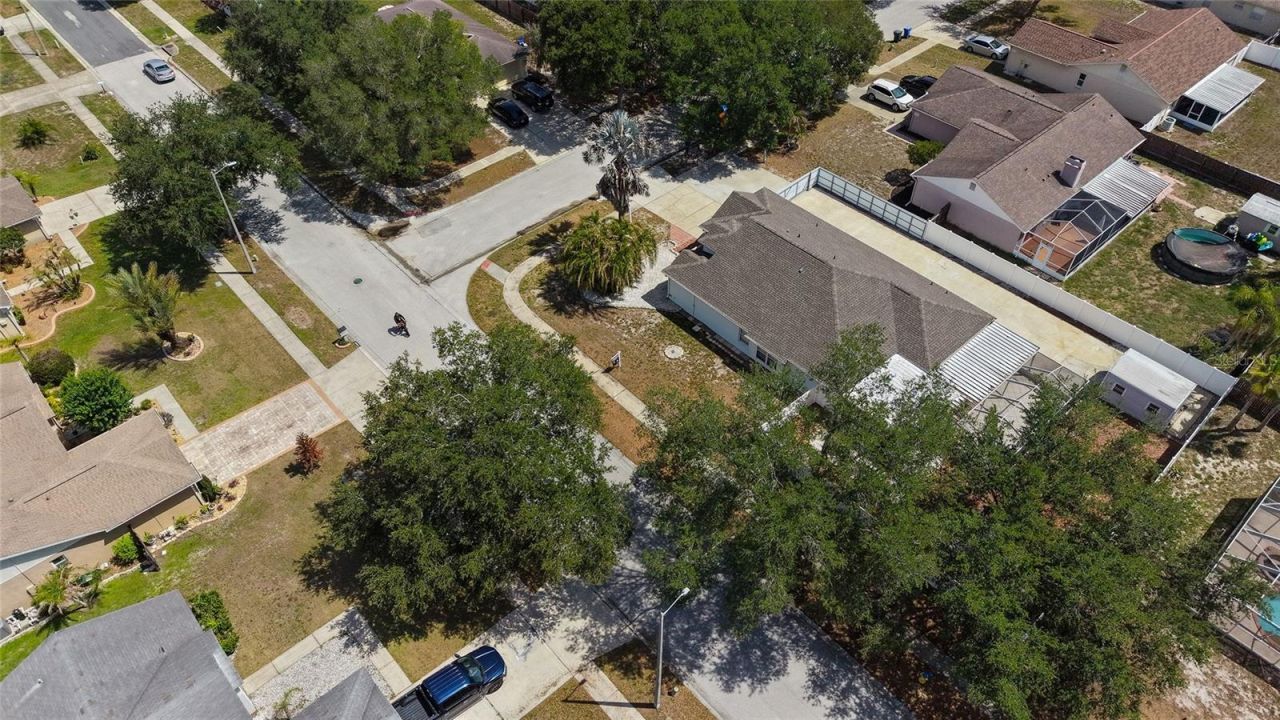 10536 Salisbury Street , Riverview, FL 33569 Photo