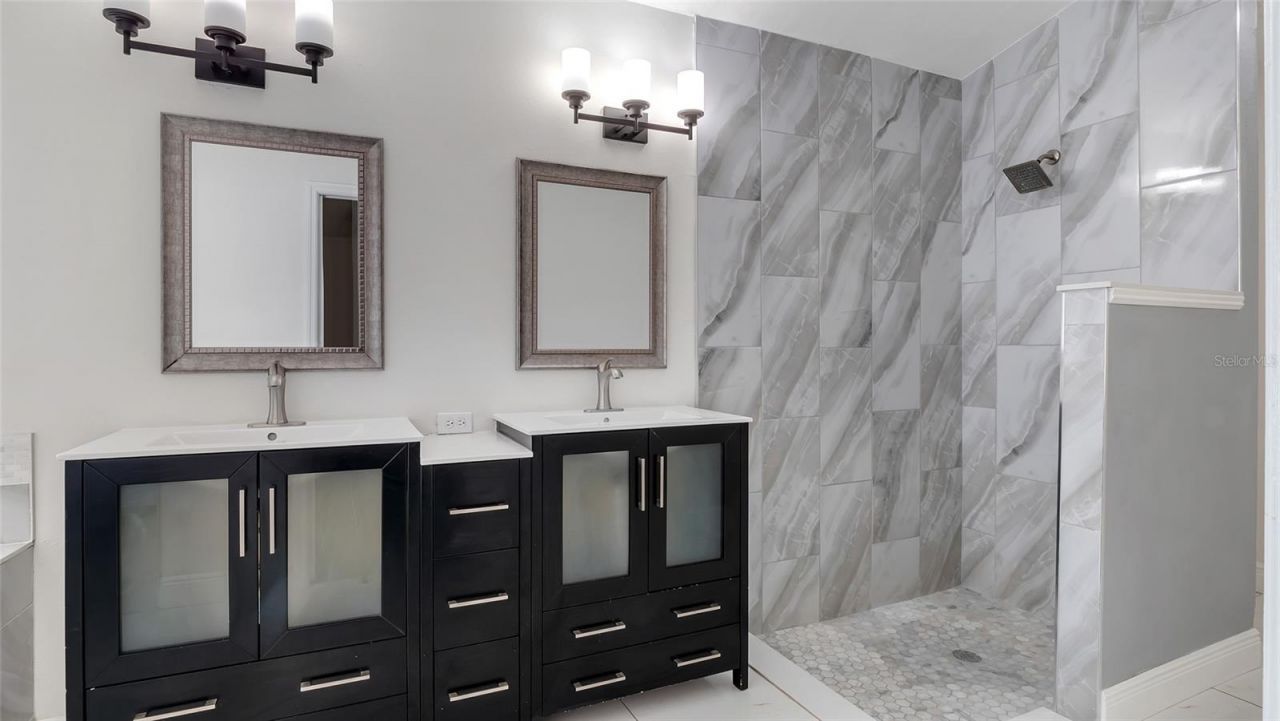 10536 Salisbury Street , Riverview, FL 33569 Photo
