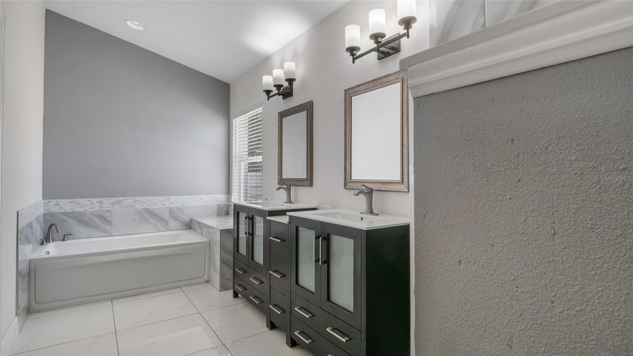 10536 Salisbury Street , Riverview, FL 33569 Photo