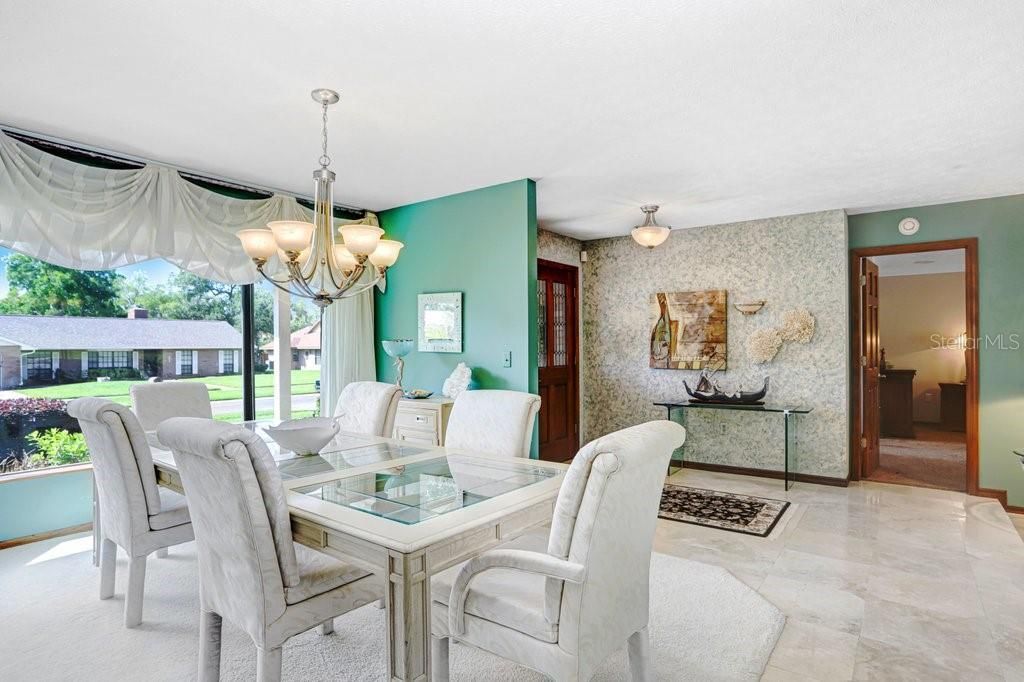 2809 Fairway View Drive , Valrico, FL 33596 Photo