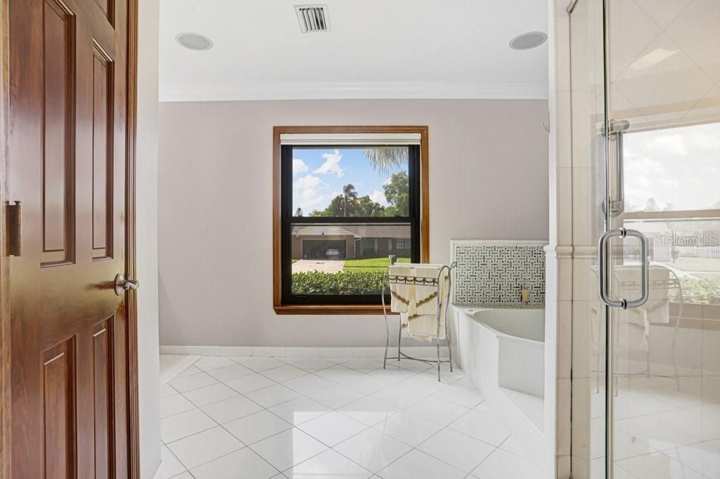 2809 Fairway View Drive , Valrico, FL 33596 Photo