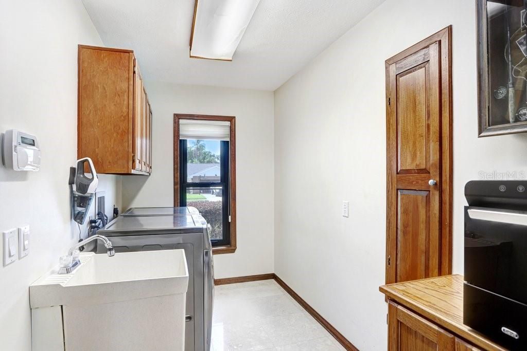 2809 Fairway View Drive , Valrico, FL 33596 Photo