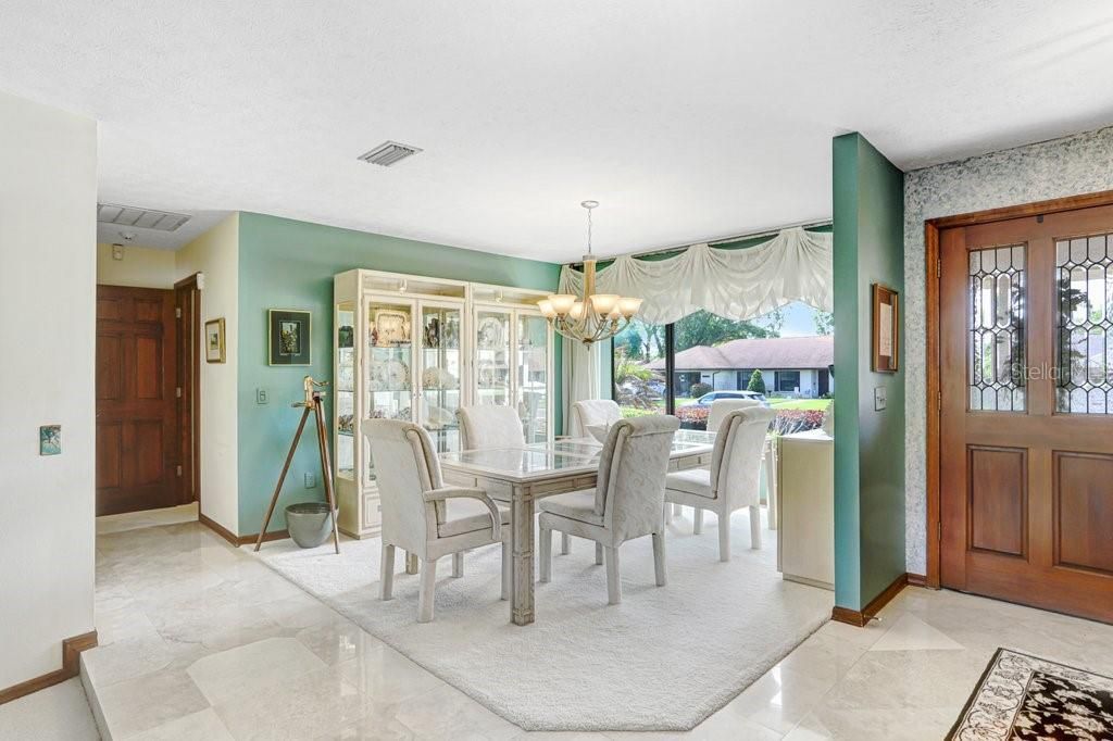 2809 Fairway View Drive , Valrico, FL 33596 Photo