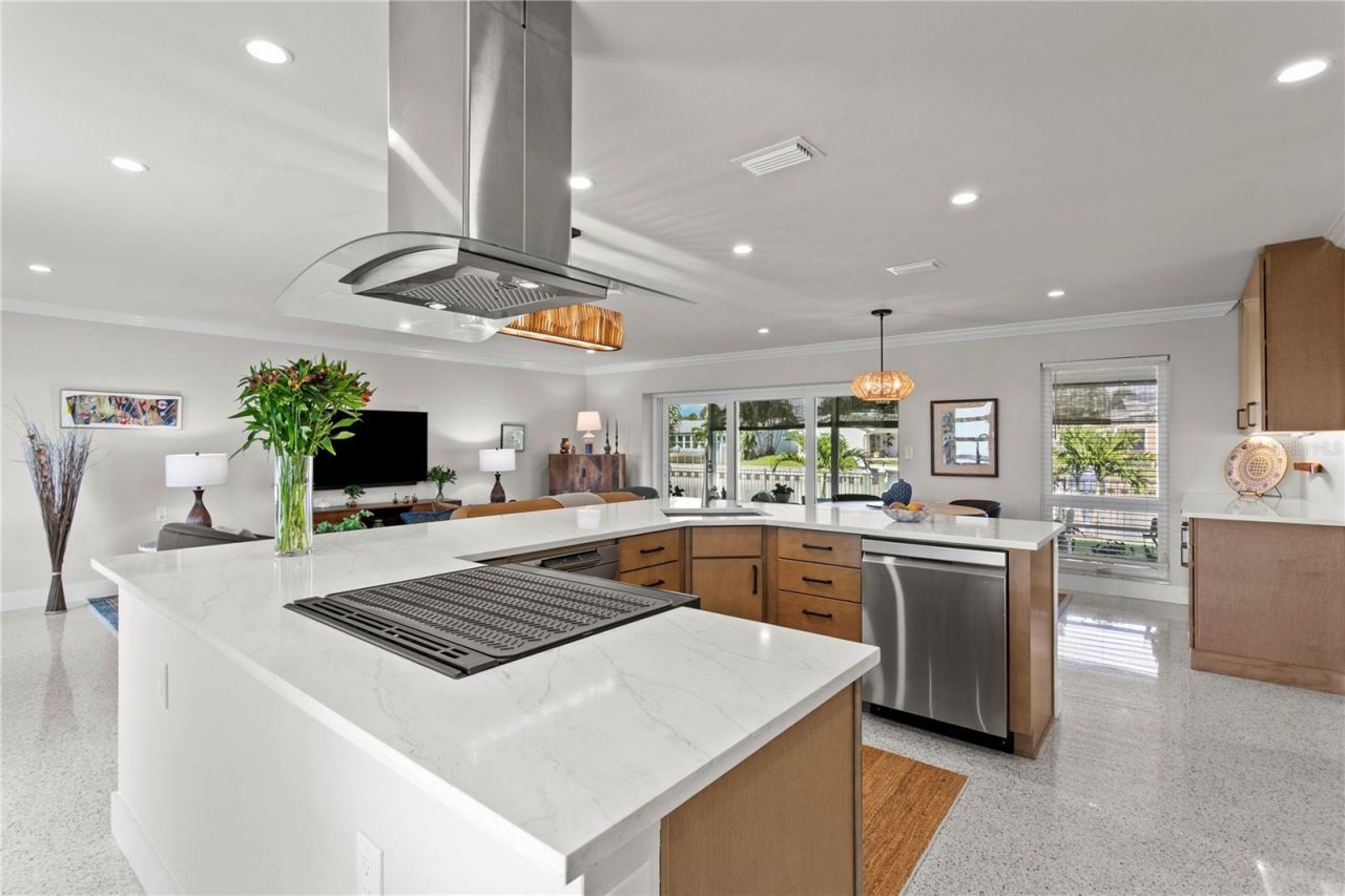4152 13th Lane Ne, Saint Petersburg, FL 33703 Photo