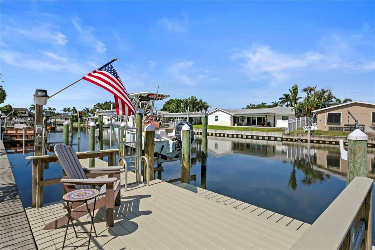 4152 13th Lane Ne, Saint Petersburg, FL 33703 Photo