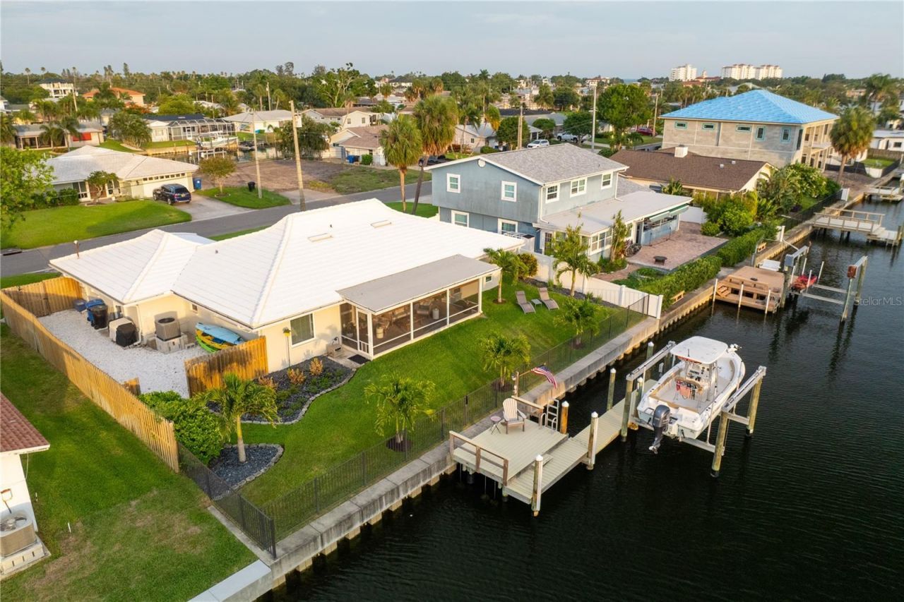 4152 13th Lane Ne, Saint Petersburg, FL 33703 Photo