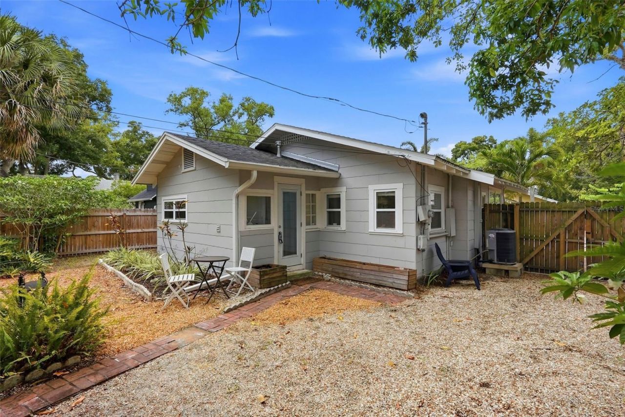 608 Kirkwood Terrace N, Saint Petersburg, FL 33701 Photo