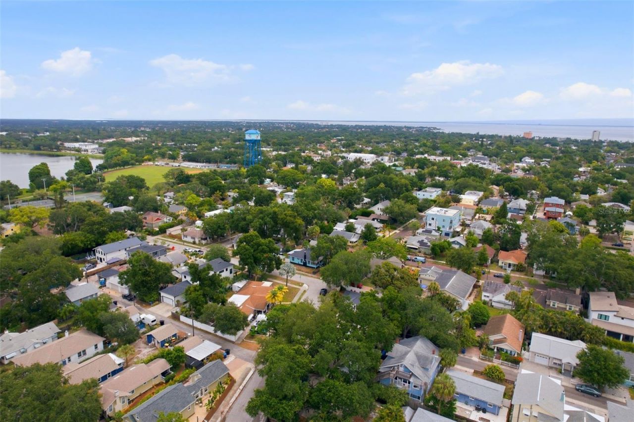 608 Kirkwood Terrace N, Saint Petersburg, FL 33701 Photo
