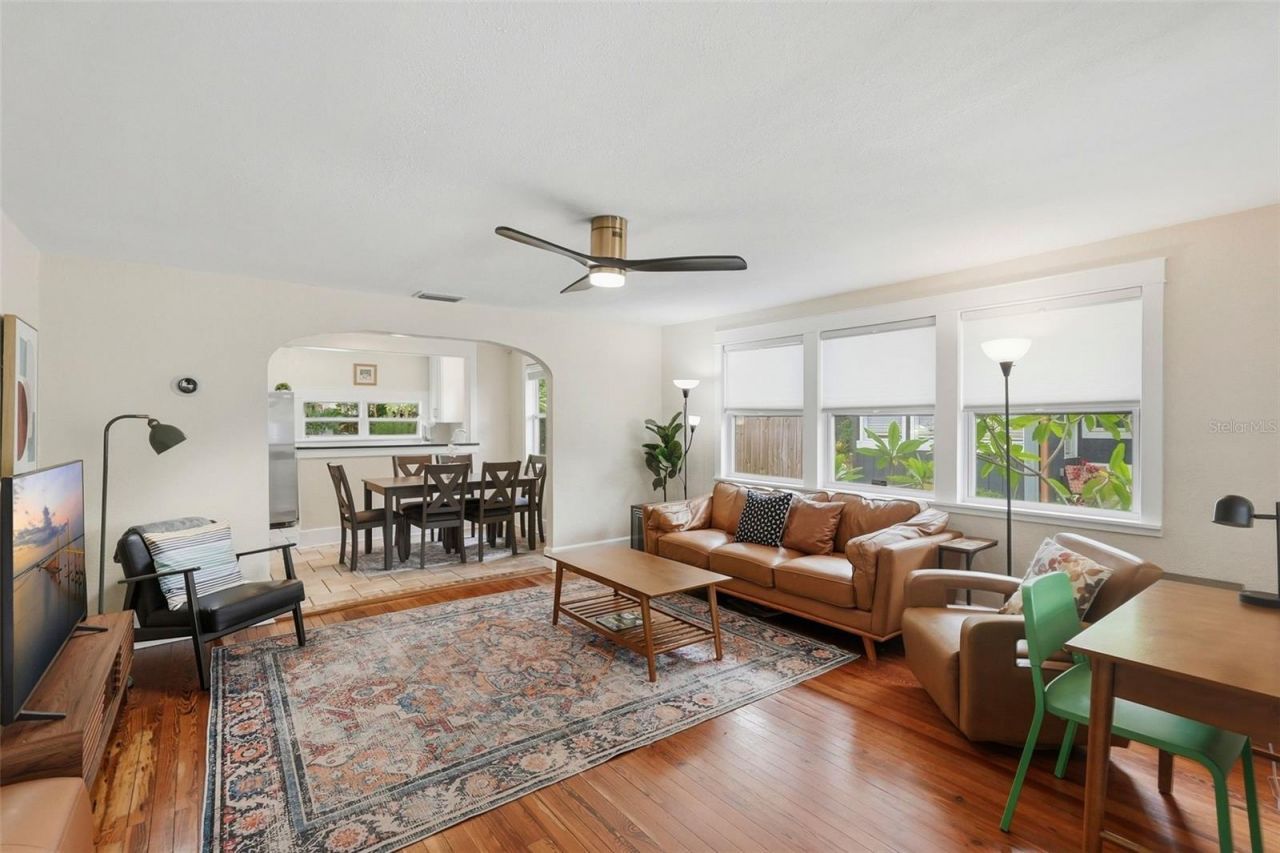 608 Kirkwood Terrace N, Saint Petersburg, FL 33701 Photo