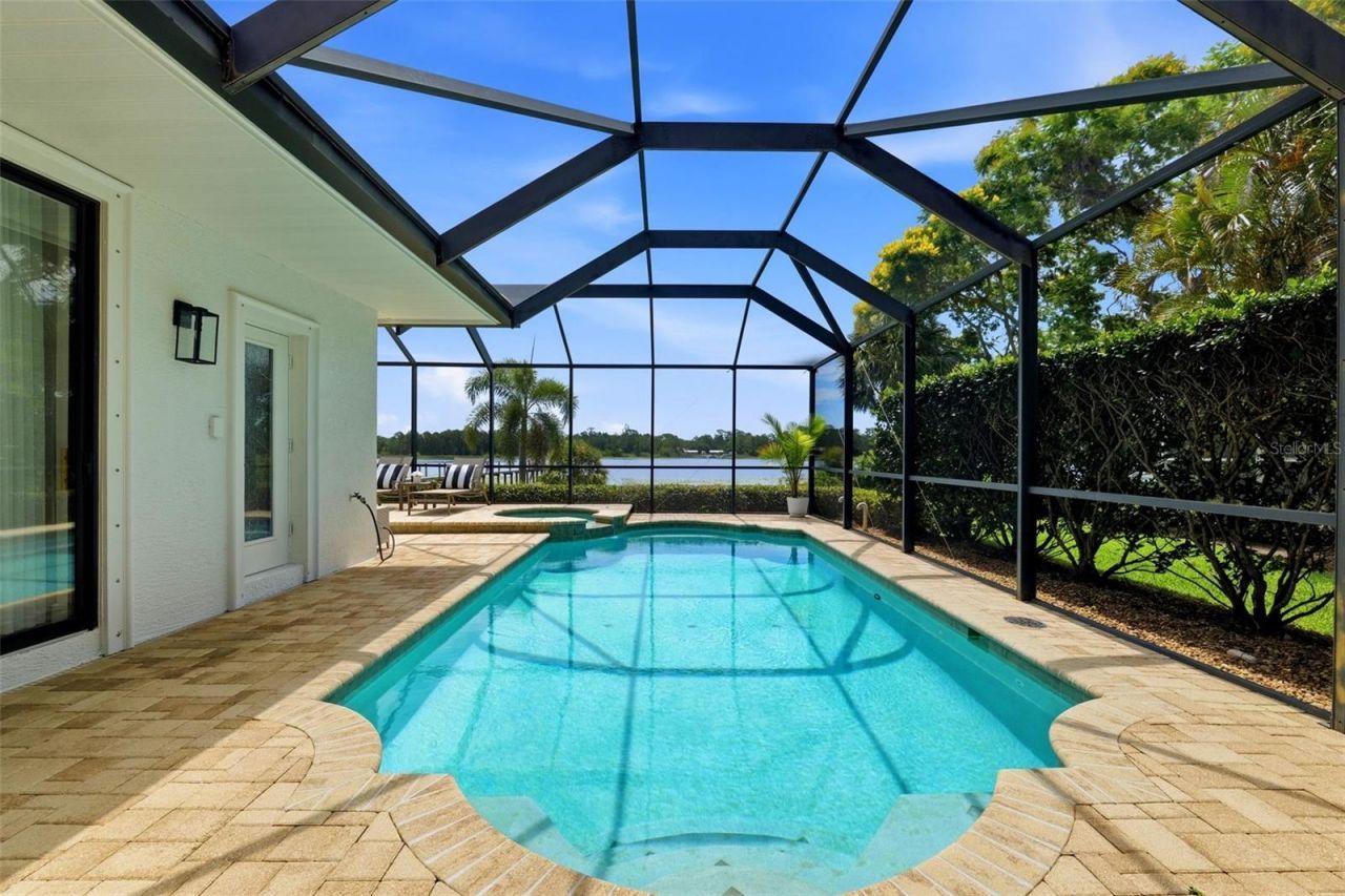 2691 Lakebreeze Lane S, Clearwater, FL 33759 Photo