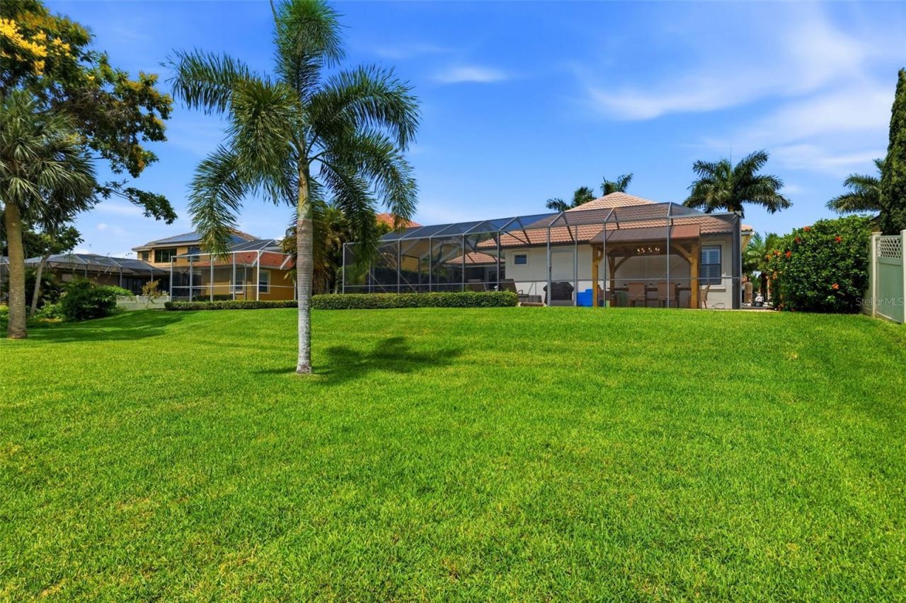 2691 Lakebreeze Lane S, Clearwater, FL 33759 Photo