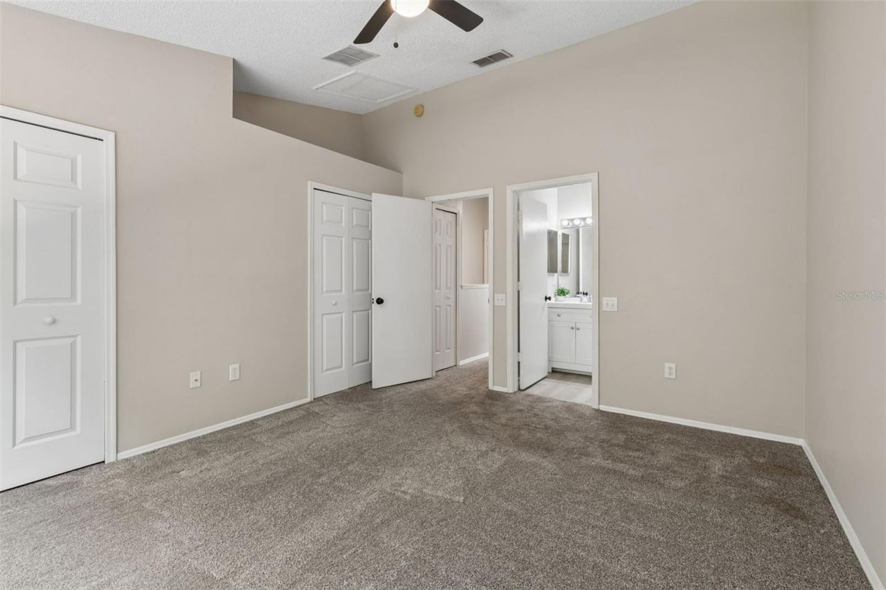 30005 Granda Hills Court , Wesley Chapel, FL 33543 Photo