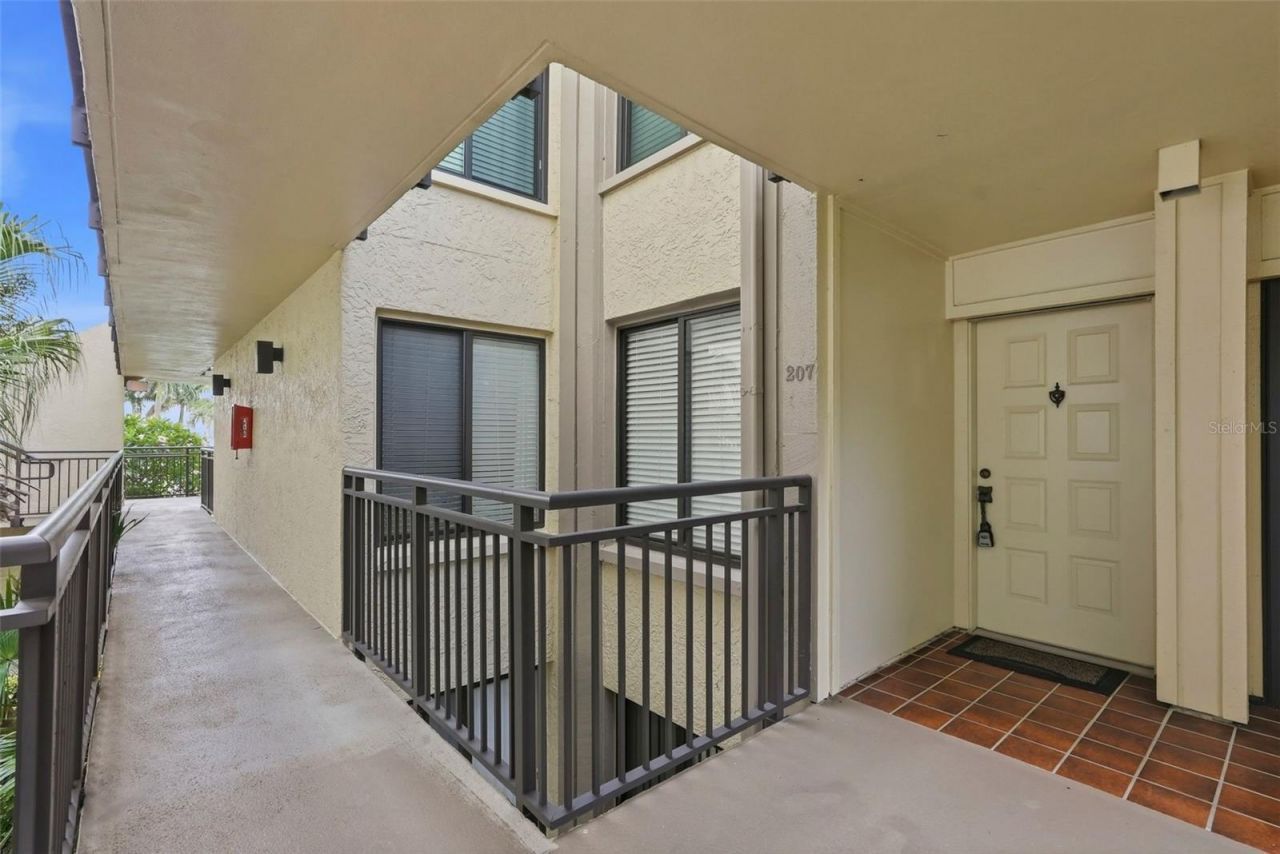 6372 Palma Del Mar Boulevard S, Unit 207, Saint Petersburg, FL 33715 Photo