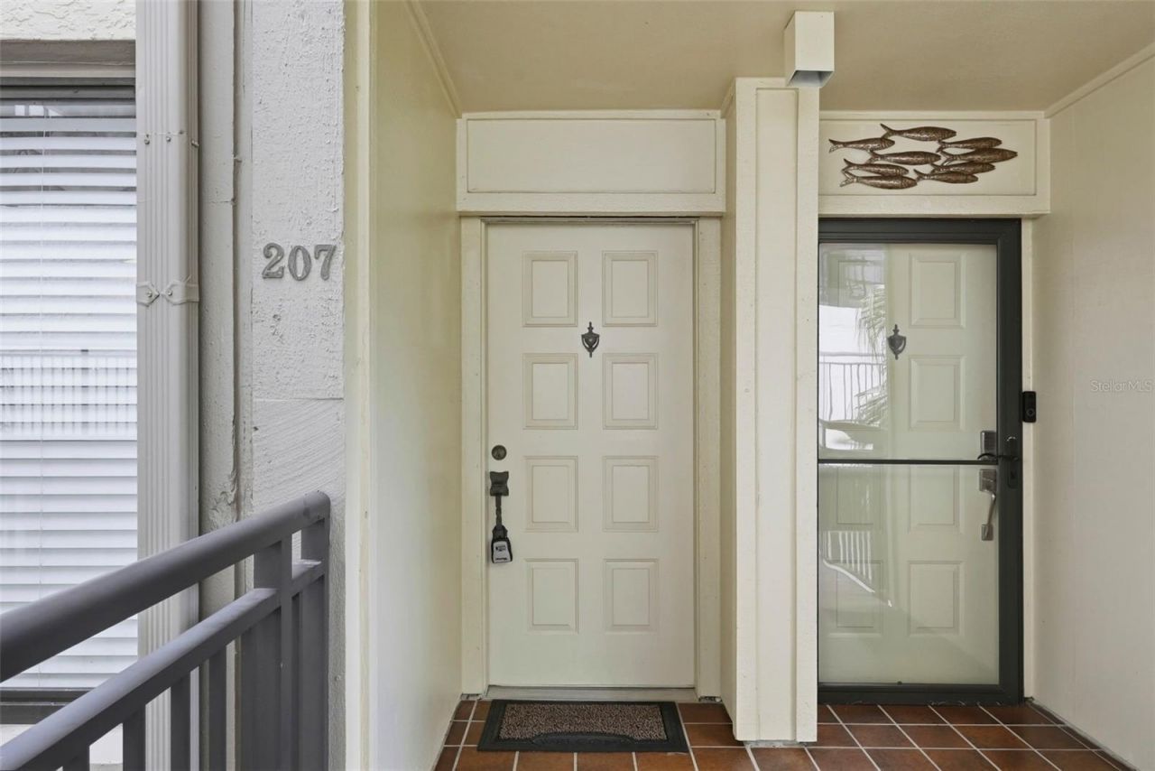 6372 Palma Del Mar Boulevard S, Unit 207, Saint Petersburg, FL 33715 Photo