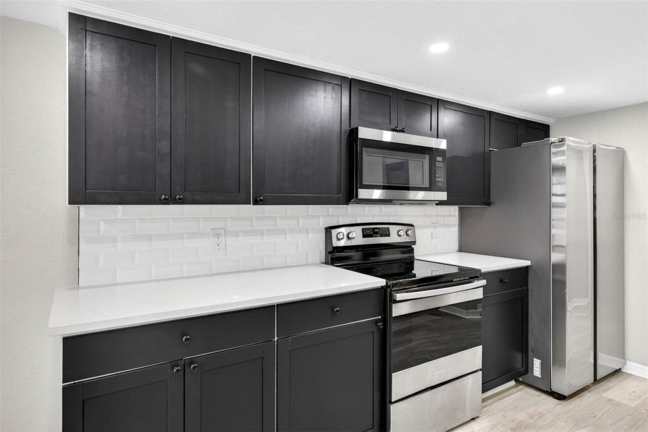 1601 E Paris Street , Tampa, FL 33610 Photo