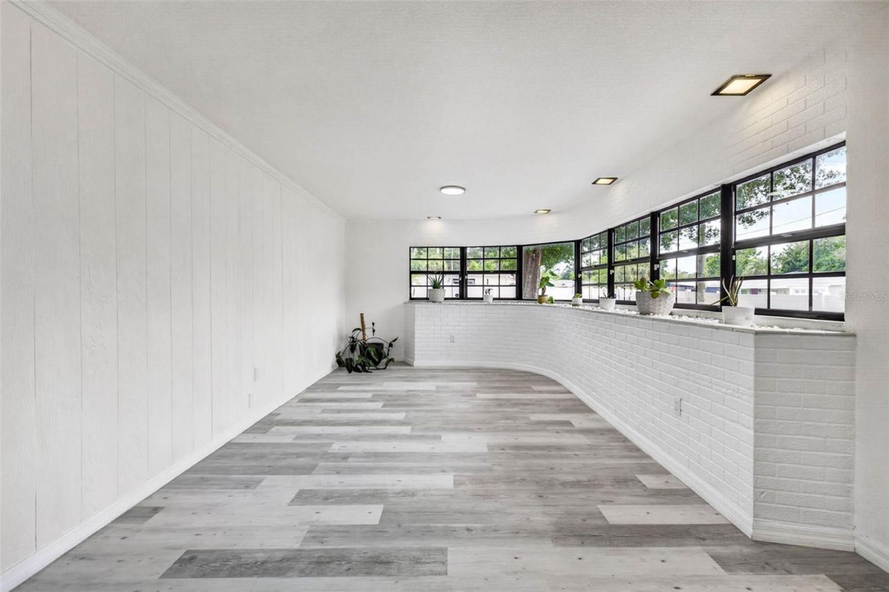 1601 E Paris Street , Tampa, FL 33610 Photo