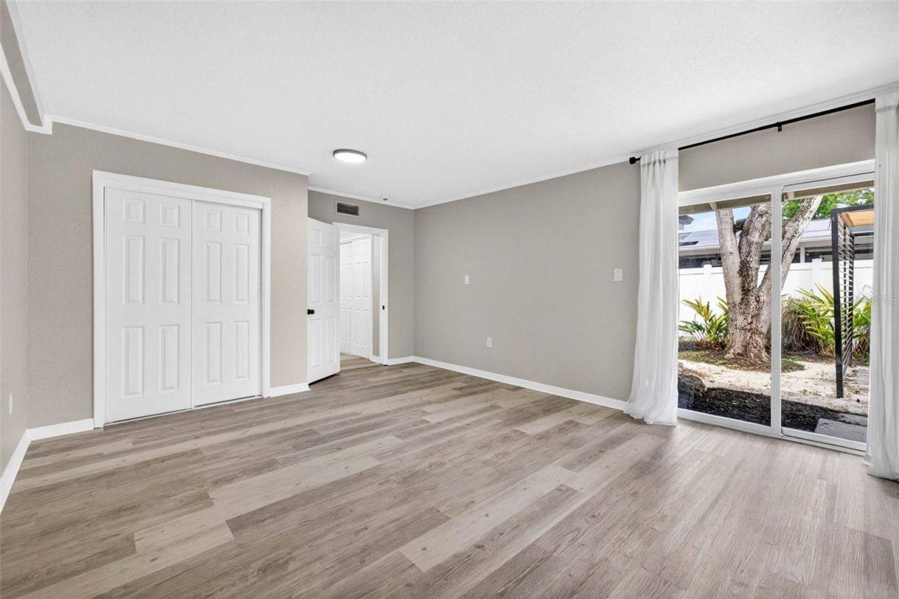 1601 E Paris Street , Tampa, FL 33610 Photo
