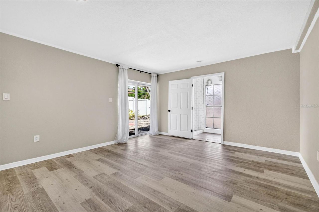 1601 E Paris Street , Tampa, FL 33610 Photo