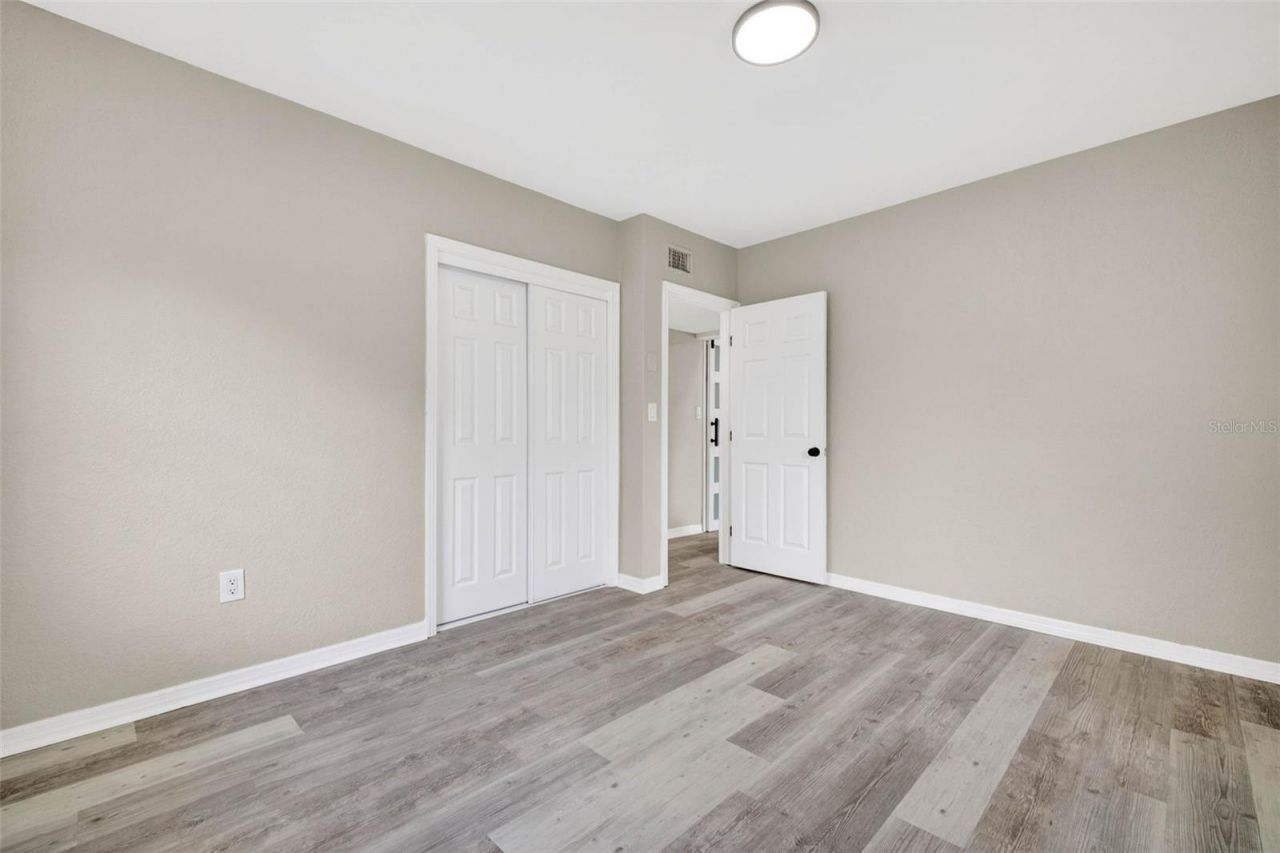 1601 E Paris Street , Tampa, FL 33610 Photo