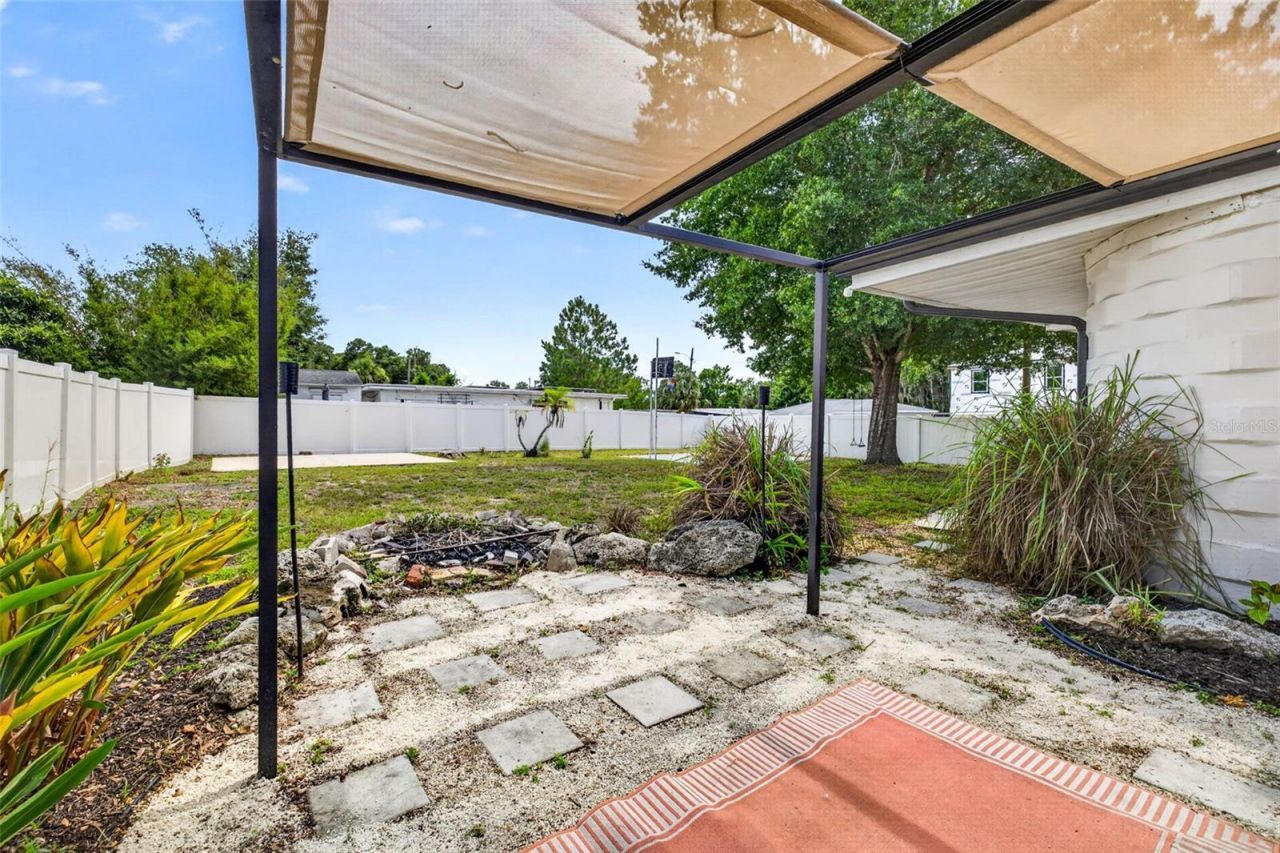 1601 E Paris Street , Tampa, FL 33610 Photo