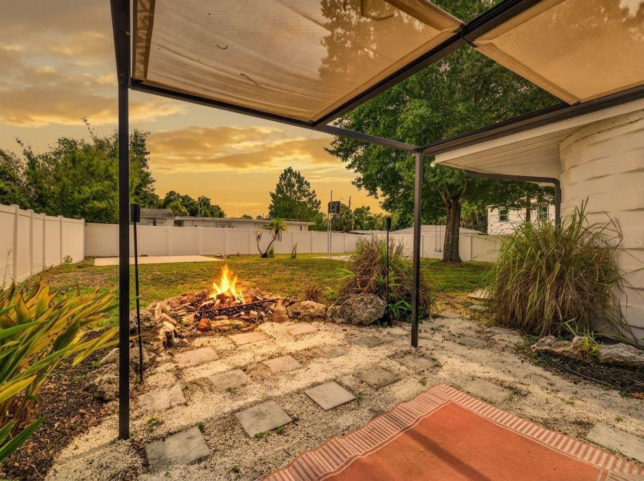 1601 E Paris Street , Tampa, FL 33610 Photo