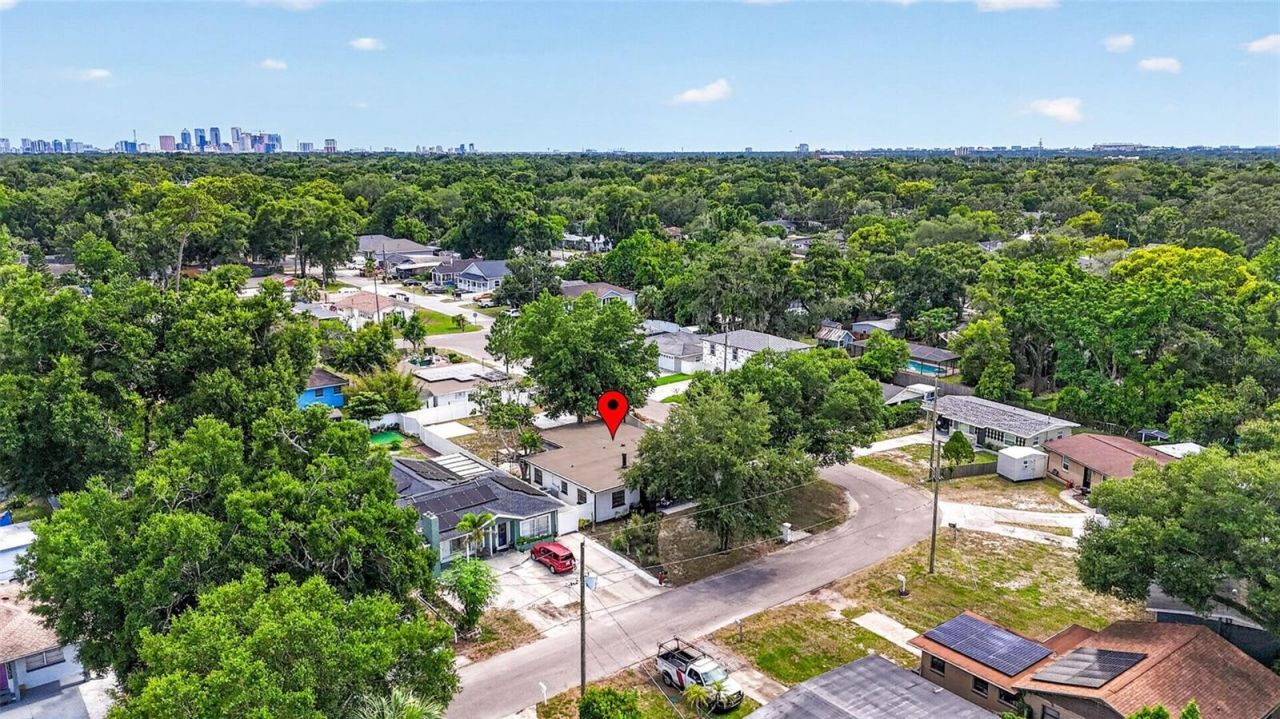 1601 E Paris Street , Tampa, FL 33610 Photo
