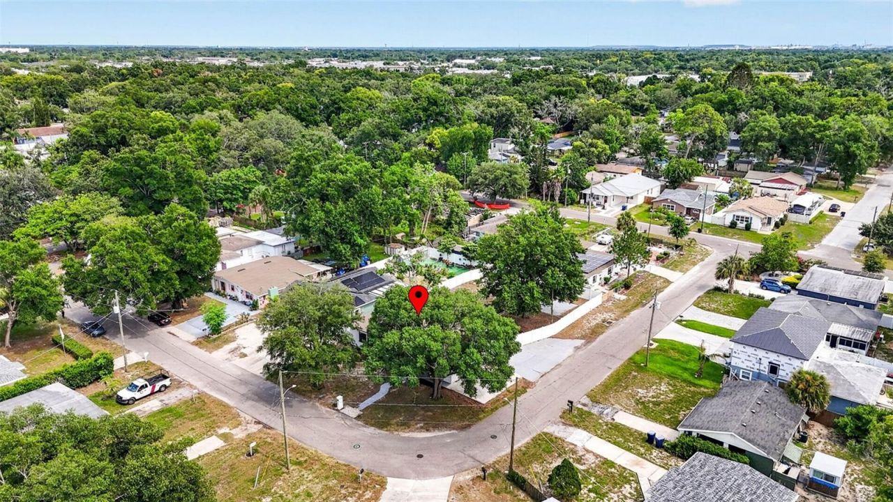 1601 E Paris Street , Tampa, FL 33610 Photo