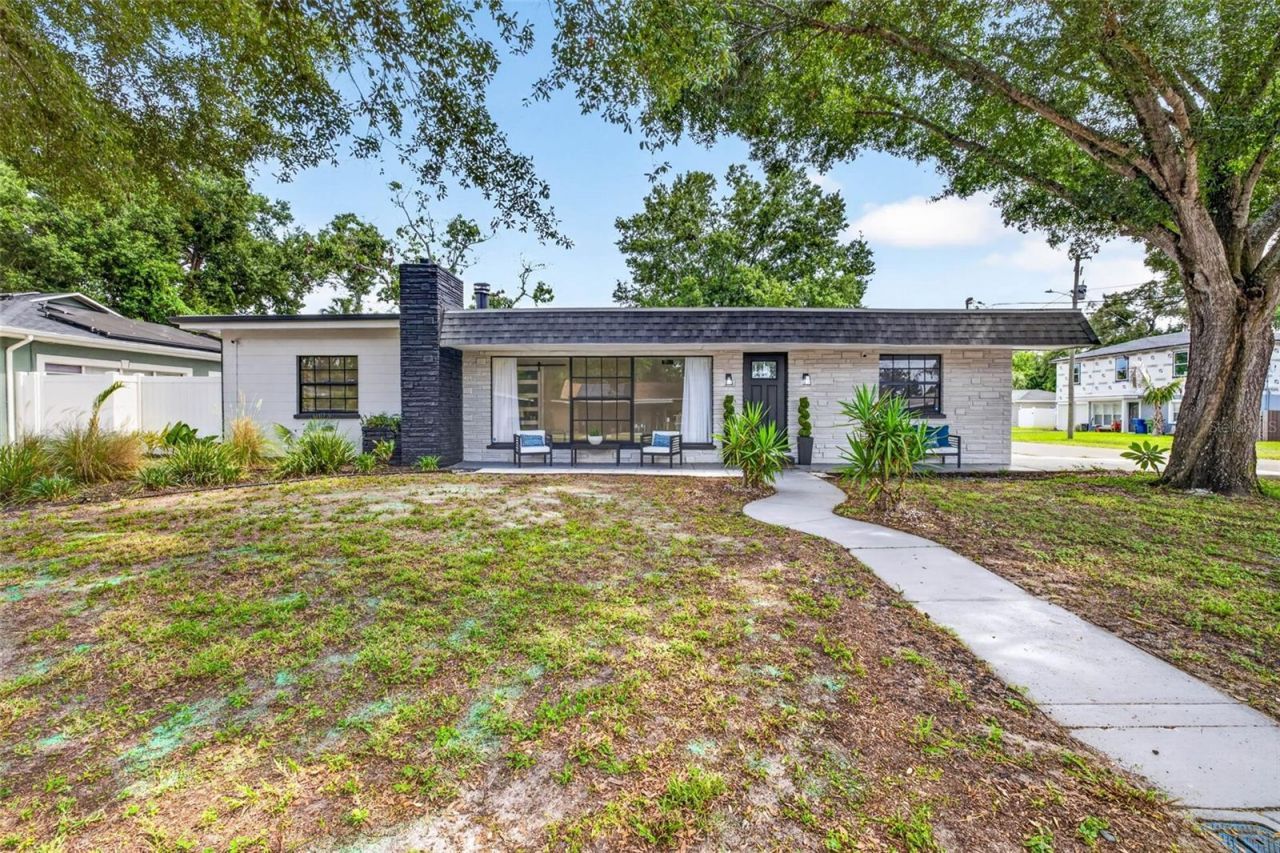 1601 E Paris Street , Tampa, FL 33610 Photo