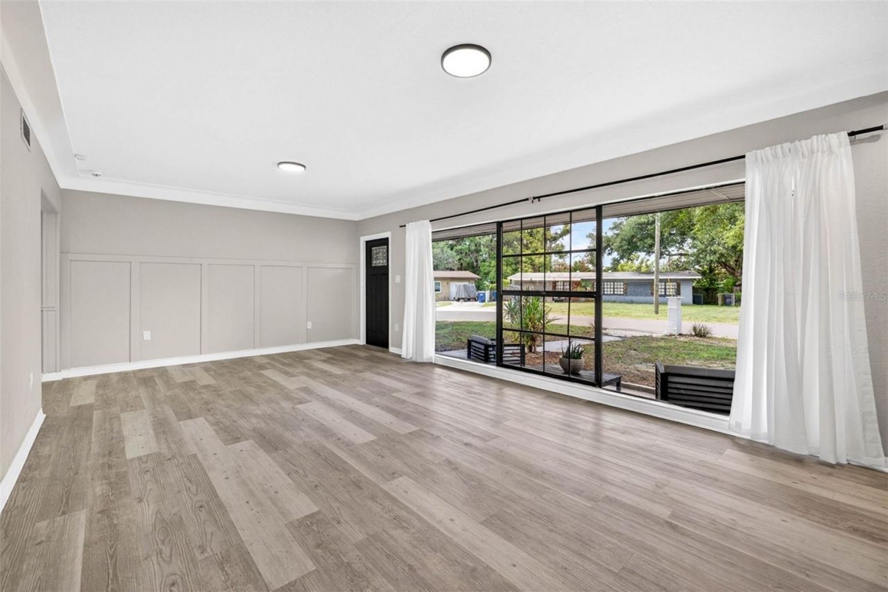 1601 E Paris Street , Tampa, FL 33610 Photo