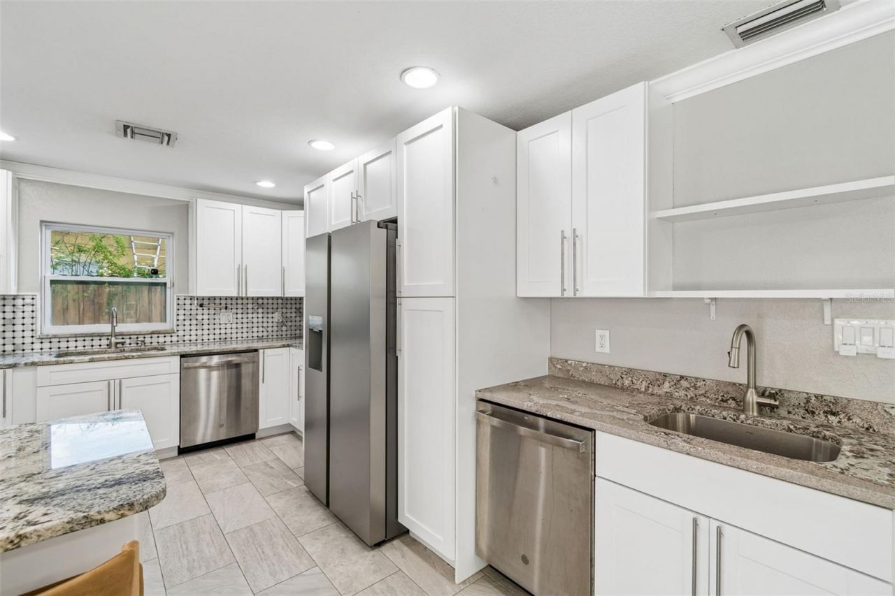 12417 N Rome Avenue , Tampa, FL 33612 Photo