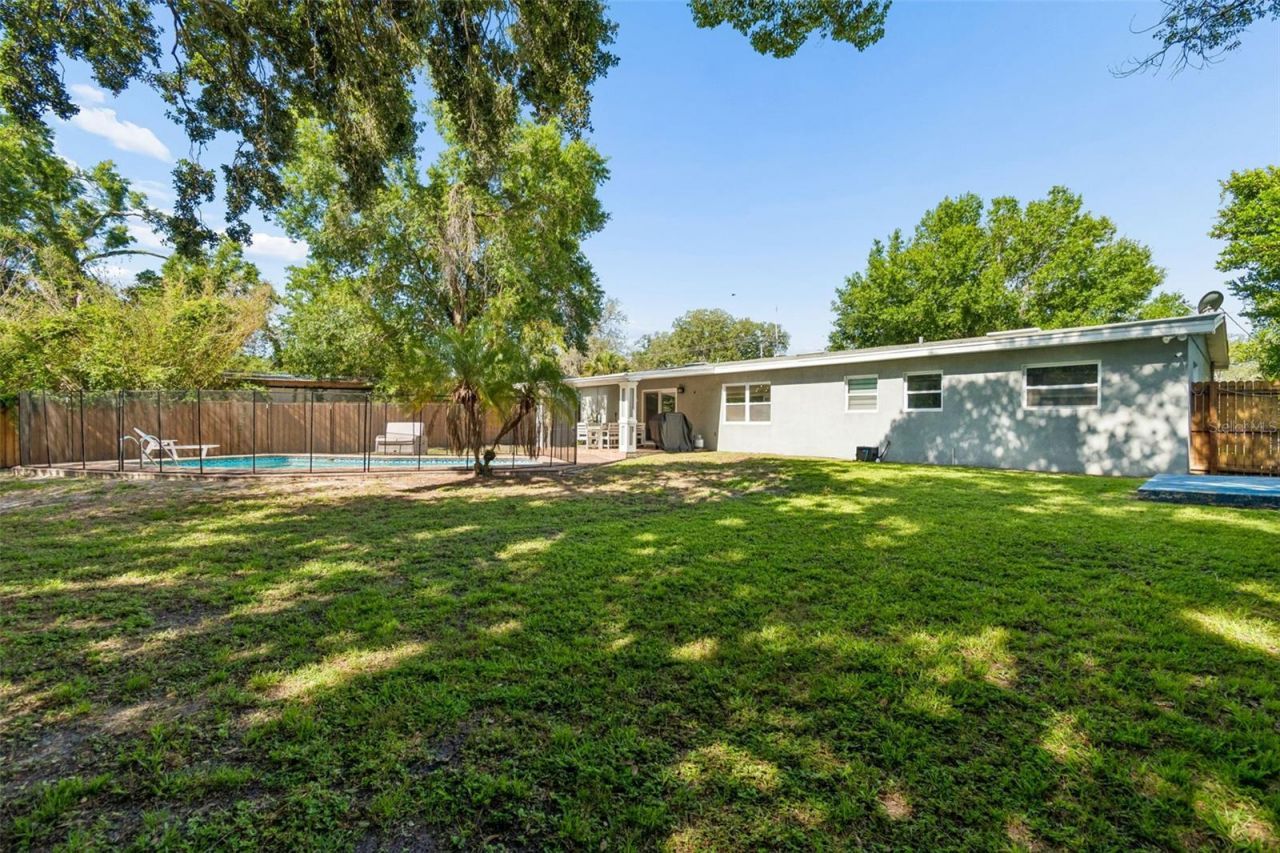 12417 N Rome Avenue , Tampa, FL 33612 Photo