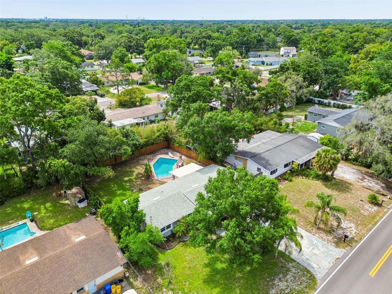 12417 N Rome Avenue , Tampa, FL 33612 Photo