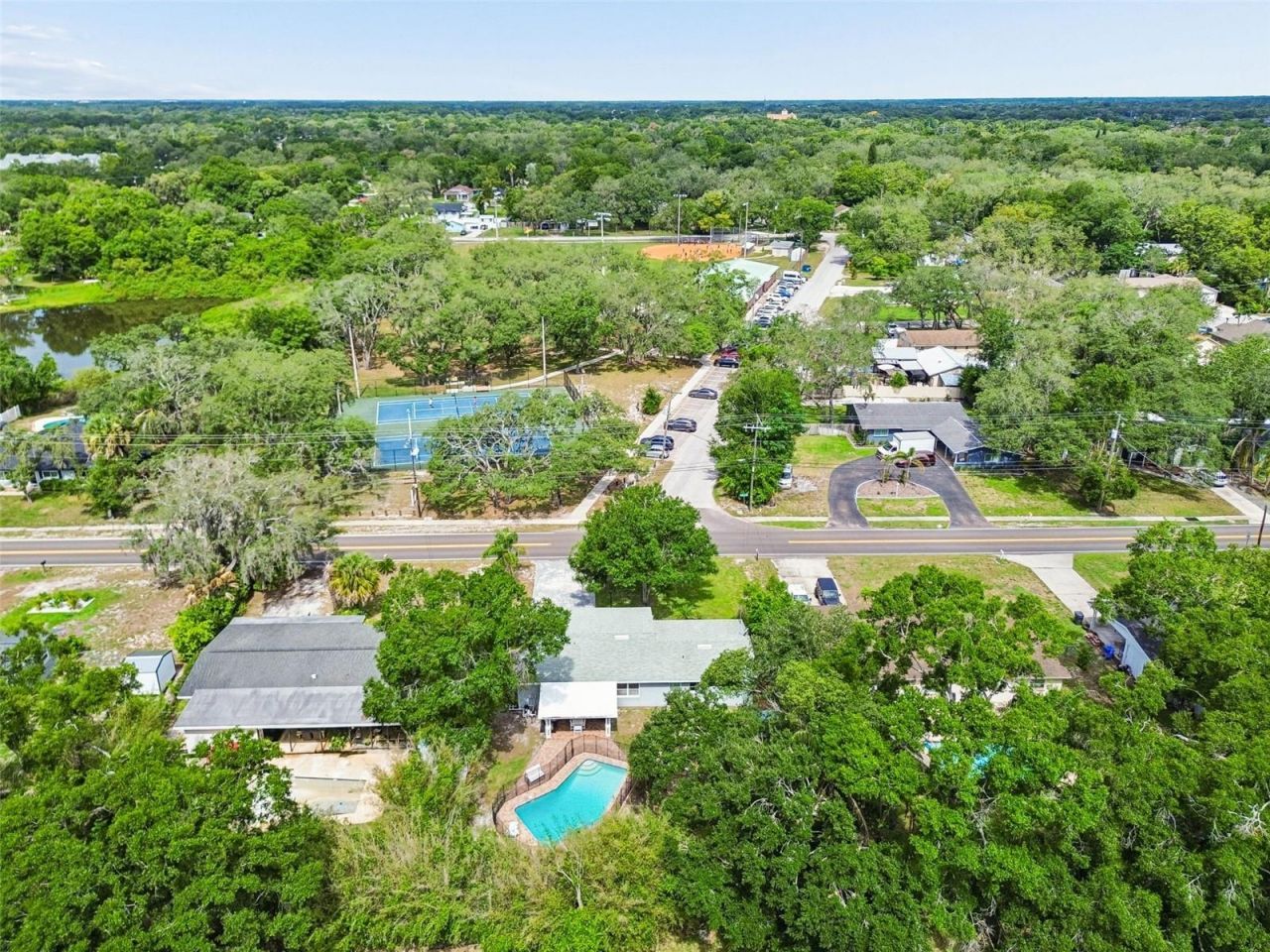 12417 N Rome Avenue , Tampa, FL 33612 Photo