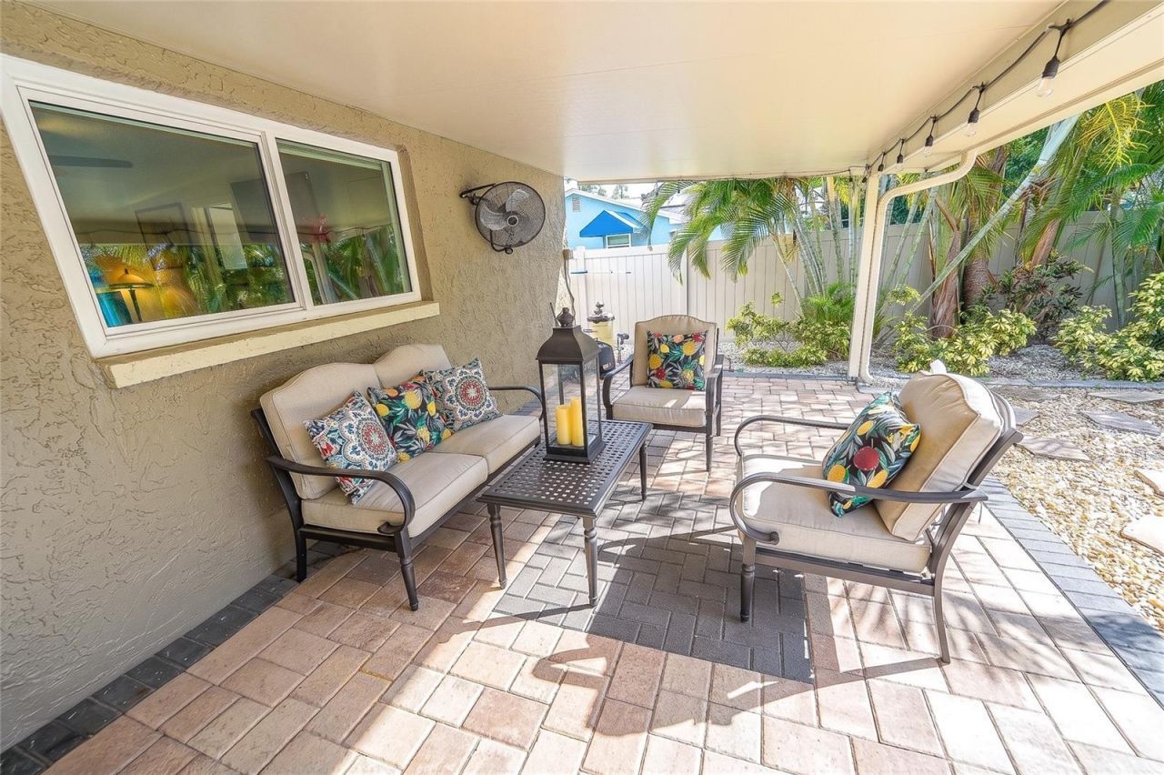 1613 St Catherine Drive E, Dunedin, FL 34698 Photo