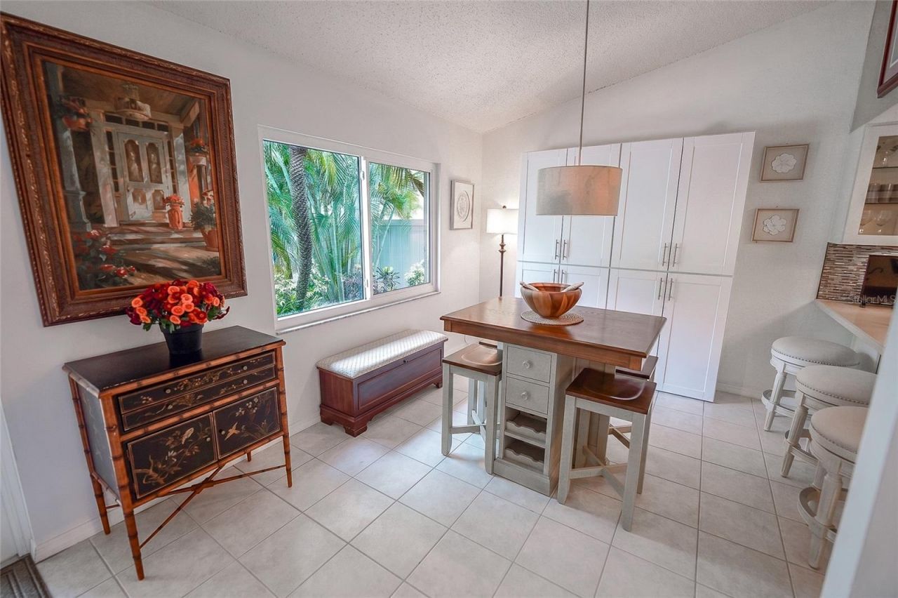 1613 St Catherine Drive E, Dunedin, FL 34698 Photo