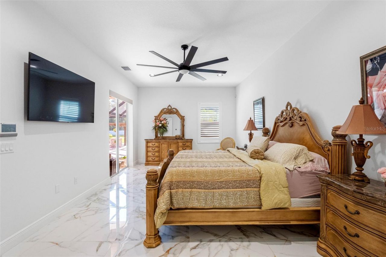 17117 Lakeshore Road, Lutz, FL 33558 Photo