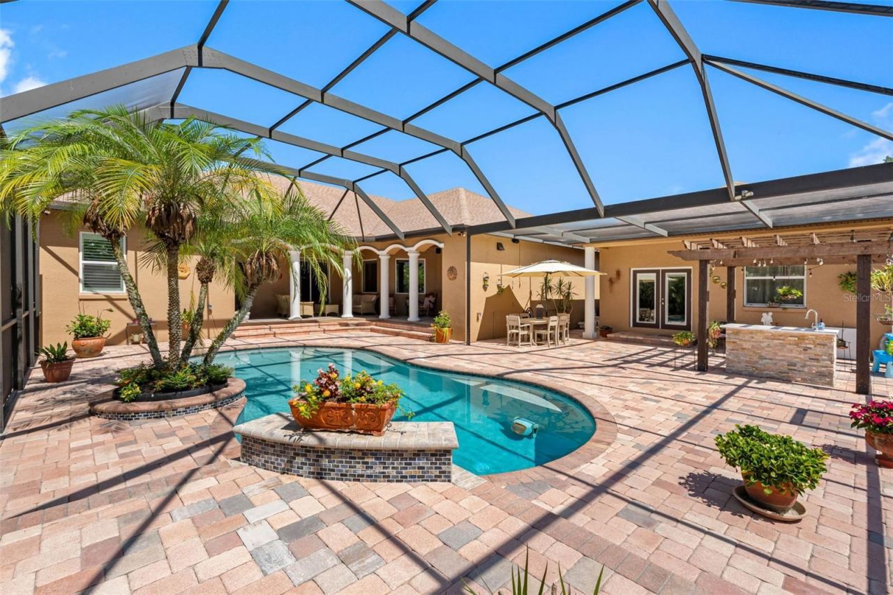 17117 Lakeshore Road, Lutz, FL 33558 Photo