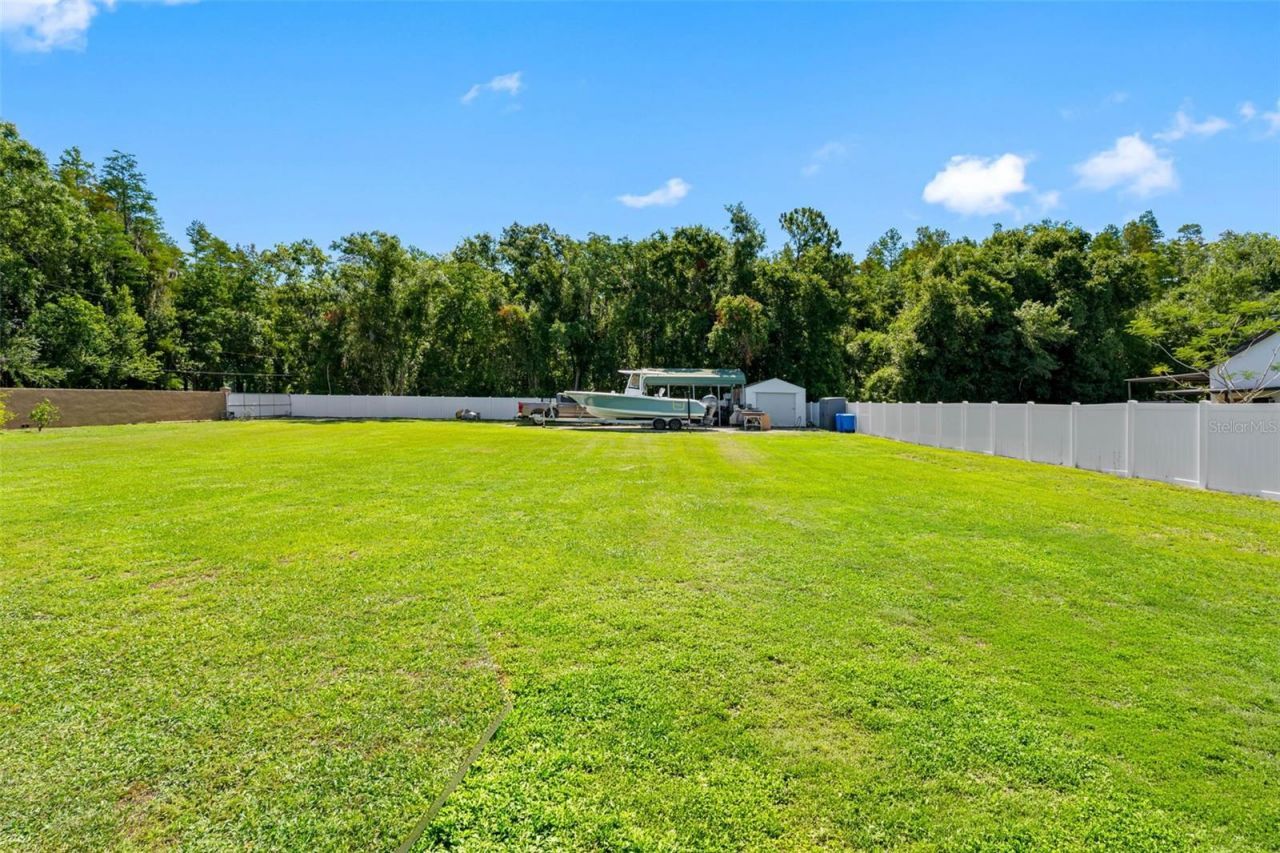 17117 Lakeshore Road, Lutz, FL 33558 Photo