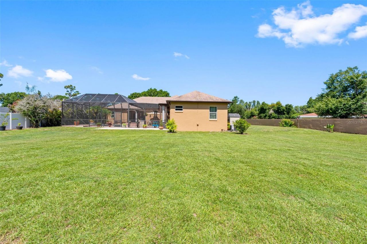 17117 Lakeshore Road, Lutz, FL 33558 Photo