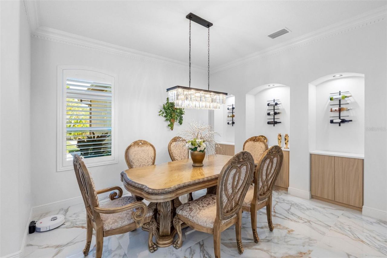 17117 Lakeshore Road, Lutz, FL 33558 Photo