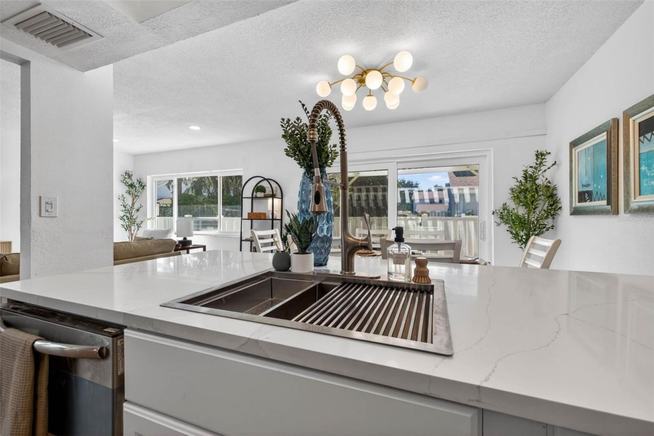 6655 Cape Sable Way Ne, Unit 1, Saint Petersburg, FL 33702 Photo