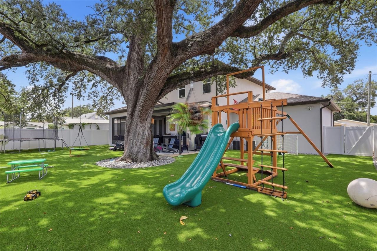 3012 W Leroy Street , Tampa, FL 33607 Photo