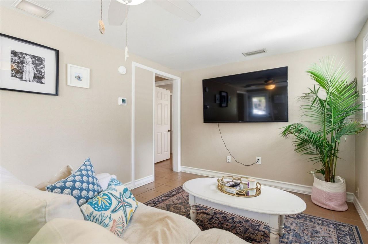 652 Lexington Street , Dunedin, FL 34698 Photo