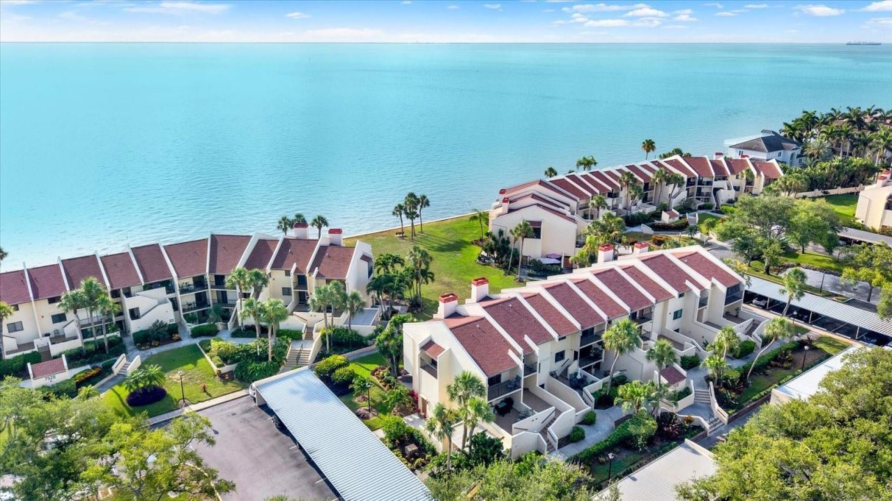 7530 Sunshine Skyway Lane S, Unit P7, Saint Petersburg, FL 33711 Photo